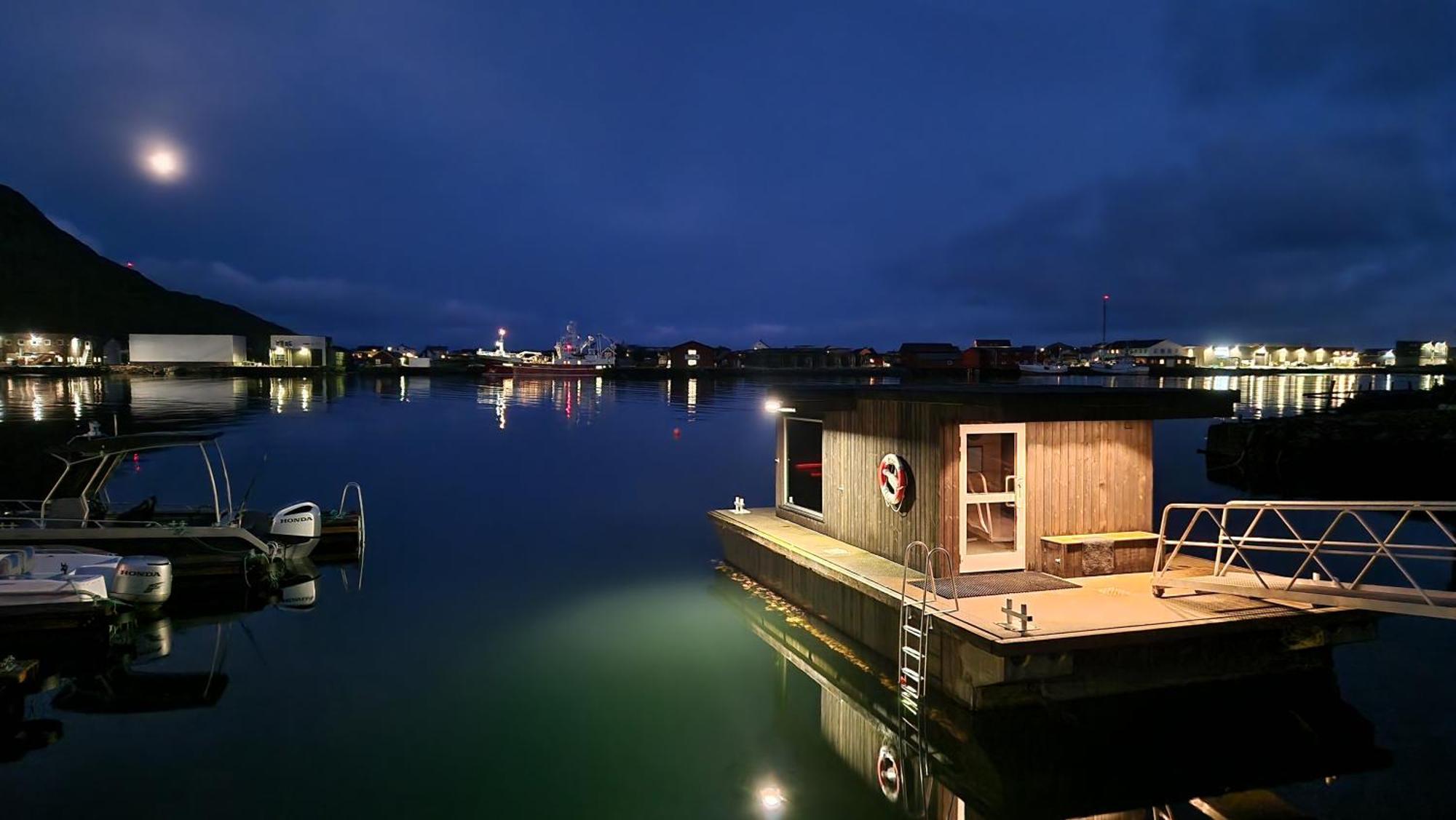Bensvik Brygge Apartment Vaeroy Luaran gambar